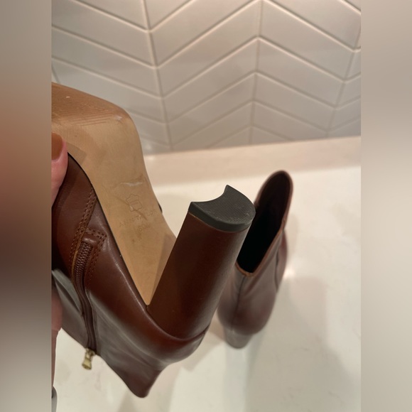 Ann Taylor Leather Tallulah Zip Up Booties in Modern Saddle 3.5 inch Heel - Picture 14 of 16